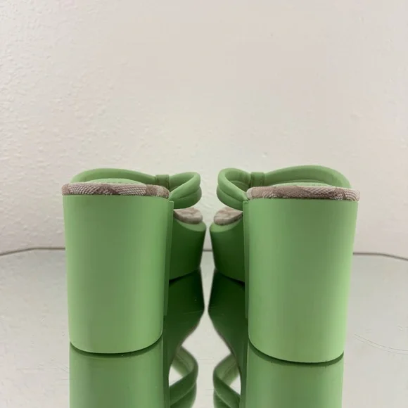 !SOLD! COACH Pistachio Green Leather Y2K Franki Monogram Platform Flip Flops - Picture 5 of 12